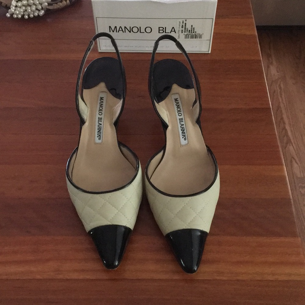 Manolo Blahnik Slingback Pumps